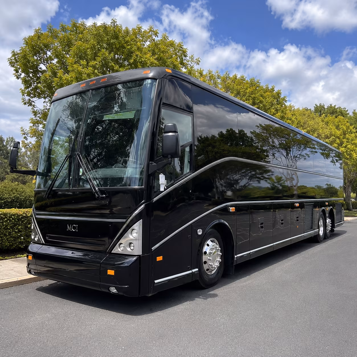 charter buses for ecu campus visits and college preview days
