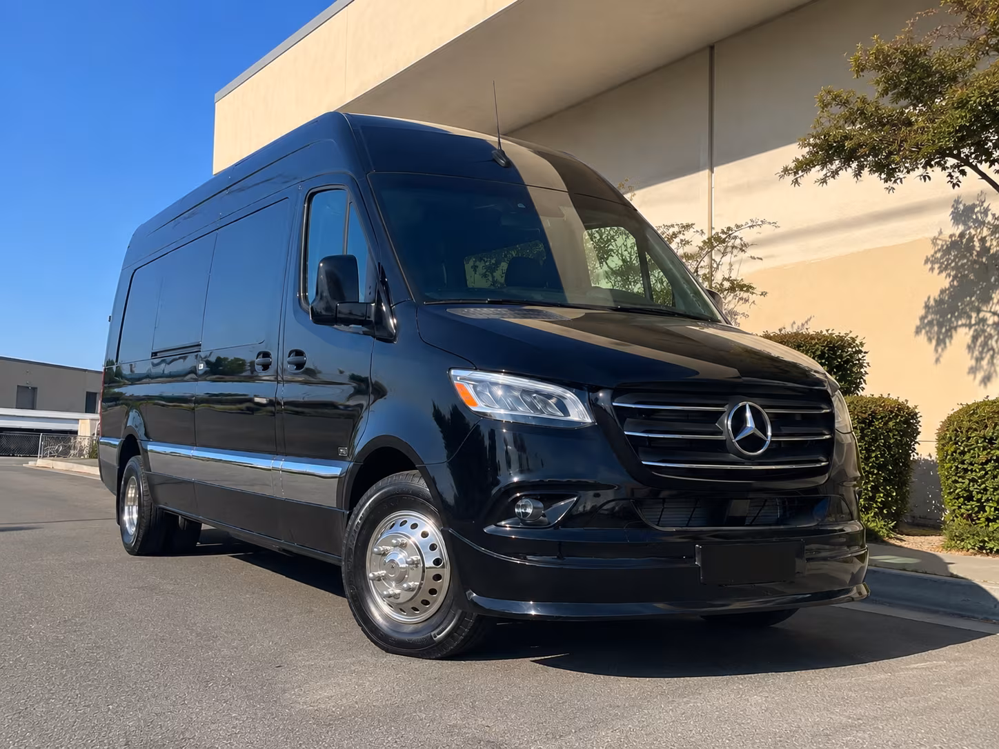 ecu tailgate and game day buses for pirates fans